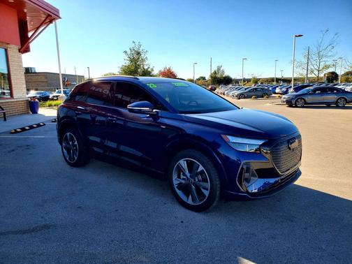 2023 Audi Q4 e-tron Premium Plus 50 quattro