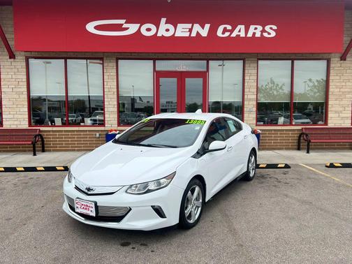 White 2018 Chevrolet Volt LT