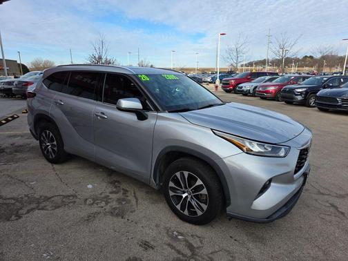 2020 Toyota Highlander XLE