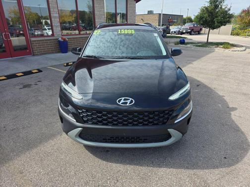 2022 Hyundai KONA SEL