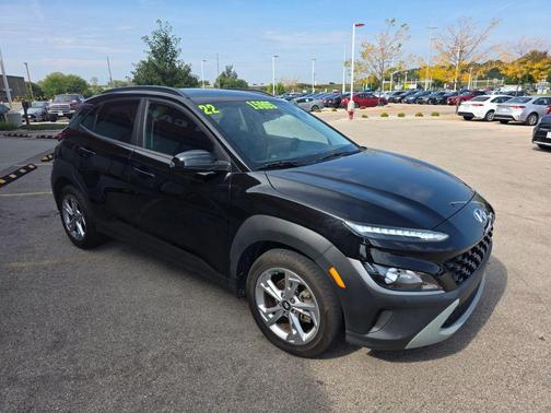 2022 Hyundai KONA SEL