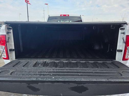 2022 RAM 2500 Tradesman Crew Cab 4x4 8' Box