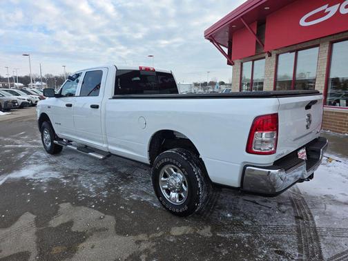 2022 RAM 2500 Tradesman Crew Cab 4x4 8' Box
