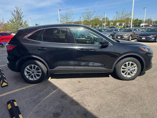 Agate Black Metallic 2021 Ford Escape SE