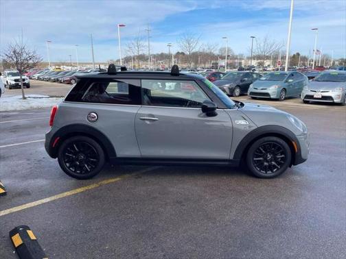 2016 MINI Hardtop Cooper S