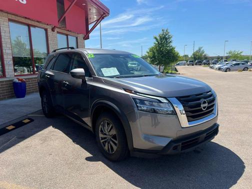 Gun Metallic 2022 Nissan Pathfinder SV 4WD