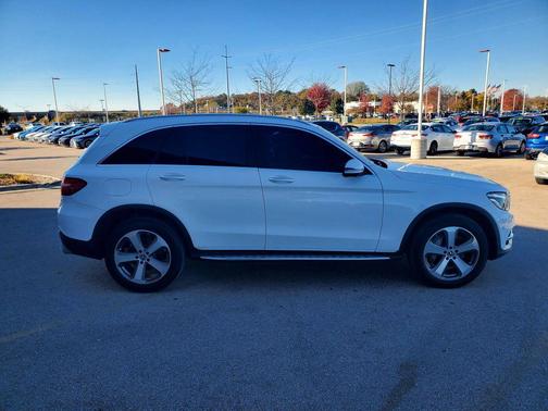 2018 Mercedes-Benz GLC 300 Base