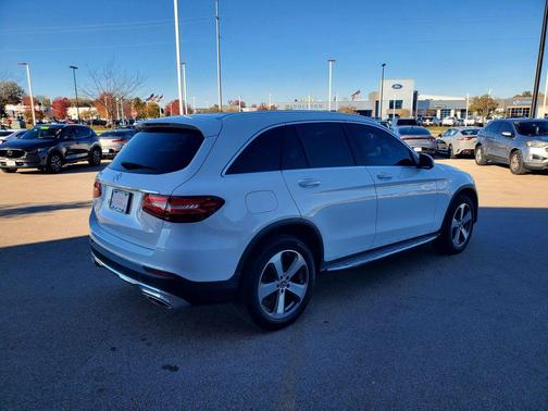 2018 Mercedes-Benz GLC 300 Base