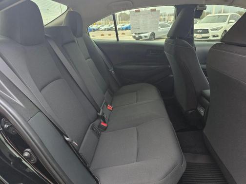 2025 Toyota Corolla Hybrid SE