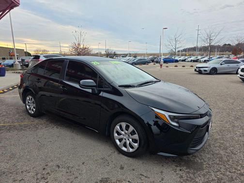 2025 Toyota Corolla Hybrid SE