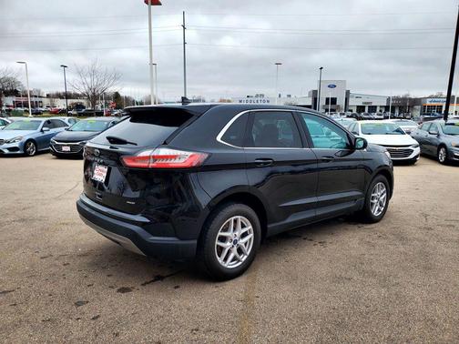 Agate Black Metallic 2021 Ford Edge SEL