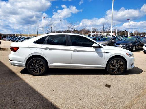 2019 Volkswagen Jetta 1.4T SEL Premium