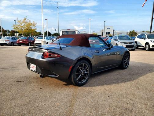 2018 Mazda MX-5 Miata Club