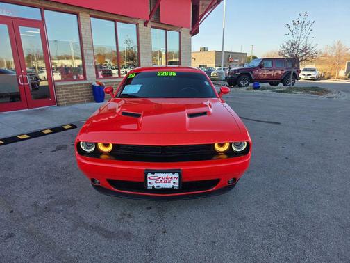 2020 Dodge Challenger SXT