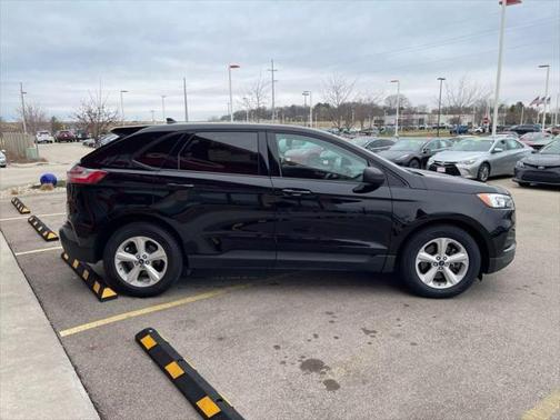 2020 Ford Edge SE