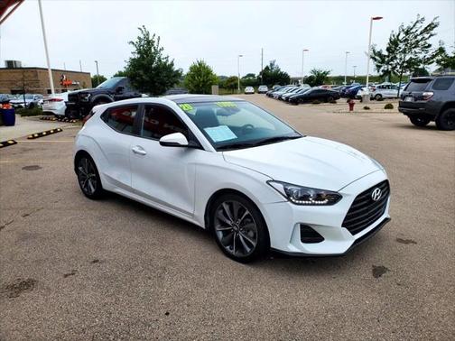 2020 Hyundai Veloster 2