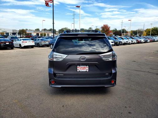 2017 Toyota Sienna SE