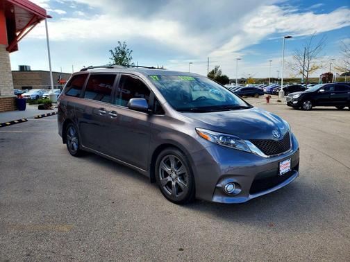 2017 Toyota Sienna SE