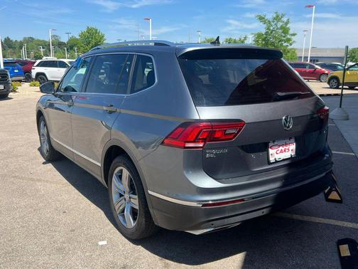 Platinum Gray Metallic 2021 Volkswagen Tiguan 2.0T SEL