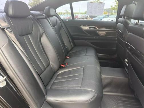 2019 BMW 740 xDrive