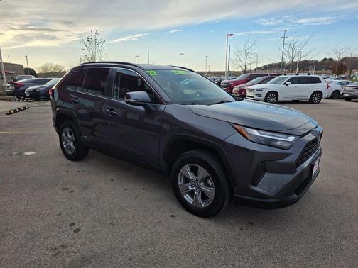 2022 Toyota RAV4 Hybrid XLE