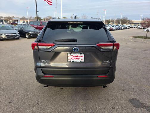 2022 Toyota RAV4 Hybrid XLE