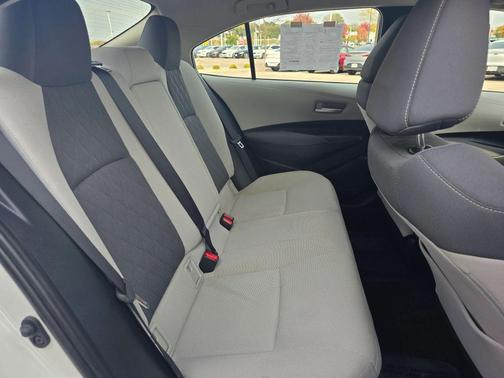 2020 Toyota Corolla Hybrid SE