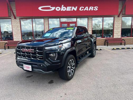 Onyx Black 2024 GMC Canyon AT4