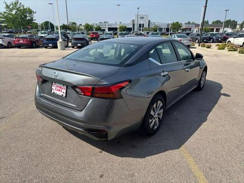 2022 Nissan Altima S FWD
