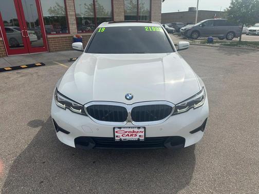 White 2019 BMW 330 xDrive