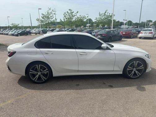 White 2019 BMW 330 xDrive