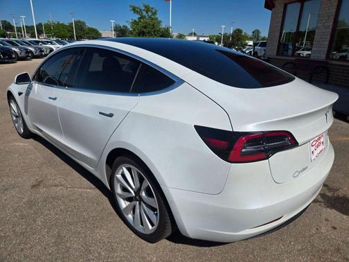 Pearl White Multi-Coat 2020 Tesla Model 3 Long Range