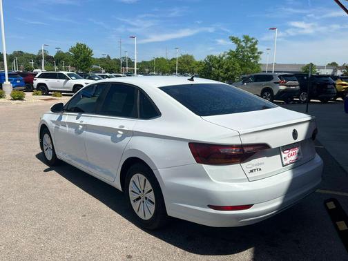 White 2019 Volkswagen Jetta 1.4T SE