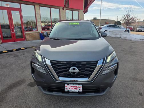 2022 Nissan Rogue SV