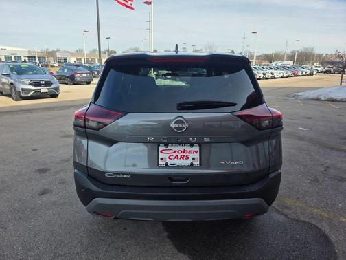 2022 Nissan Rogue SV