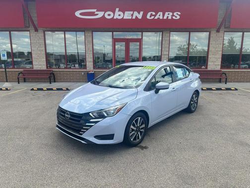 Gray 2024 Nissan Versa 1.6 SV