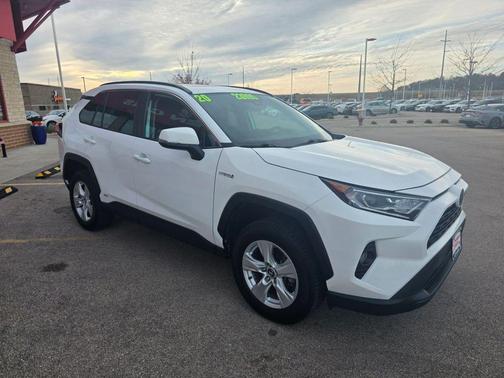 2020 Toyota RAV4 Hybrid XLE