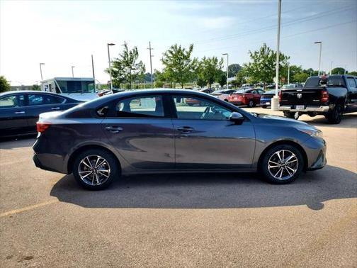 2022 Kia Forte LXS