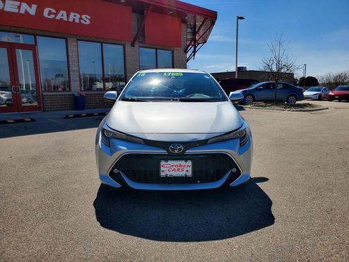 Classic Silver Metallic 2019 Toyota Corolla XSE