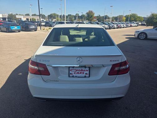 2012 Mercedes-Benz E-Class E 350 4MATIC Sedan 4D