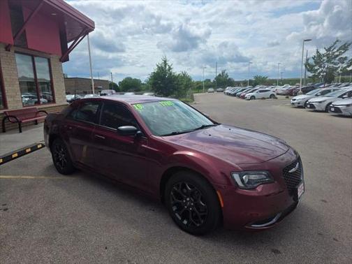 2019 Chrysler 300 Touring