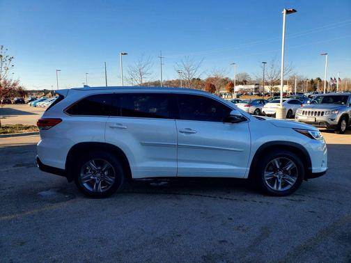 2018 Toyota Highlander Limited Platinum