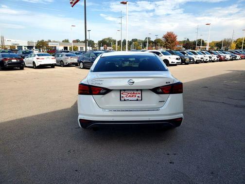 2020 Nissan Altima SR Intelligent AWD