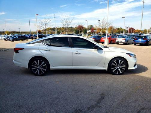 2020 Nissan Altima SR Intelligent AWD