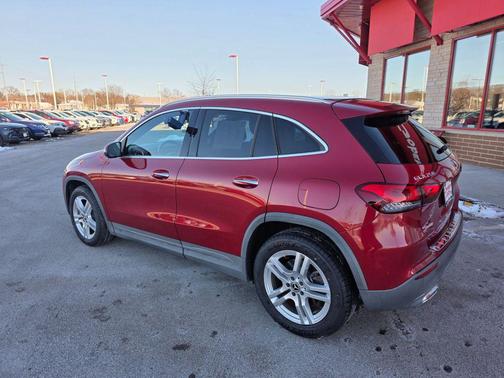 2021 Mercedes-Benz GLA 250 Base 4MATIC