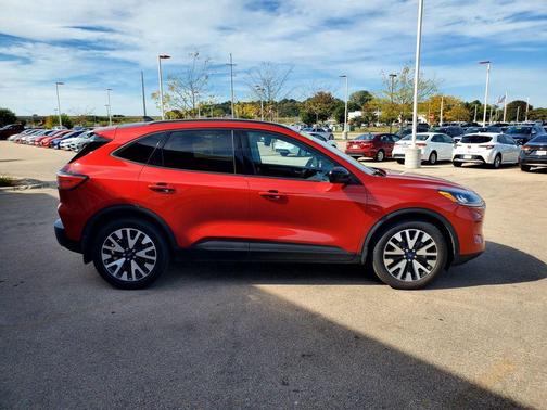2020 Ford Escape SE