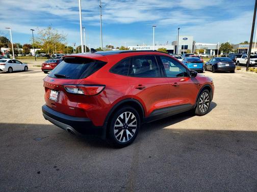 2020 Ford Escape SE