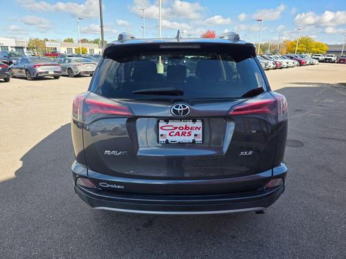 2017 Toyota RAV4 XLE