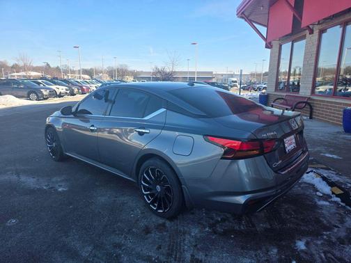 2021 Nissan Altima 2.5 SV