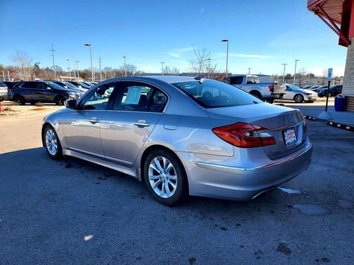 2013 Hyundai Genesis 3.8